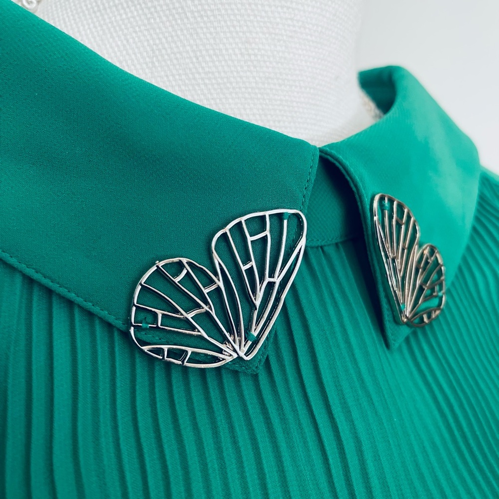 Ted Baker London Kelly Green Pleated Women's Top with Butterfly Details Sz 1 / 4